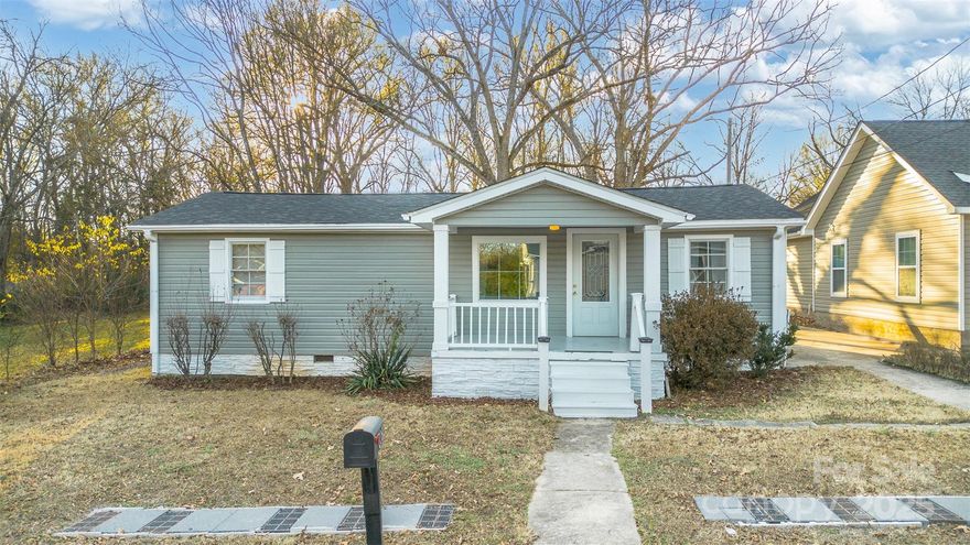 Welcome to this cute 3-bedroom, 1-bath starter home in desirable Rock Hill, SC! Perfect for first-time buyers, investors, or anyone looking to plant roots, this home offers both comfort and convenience. 
Rock Hill living blends Southern charm with modern growth, offering families and professionals a welcoming community with parks, local shops, and a vibrant downtown nearby.
