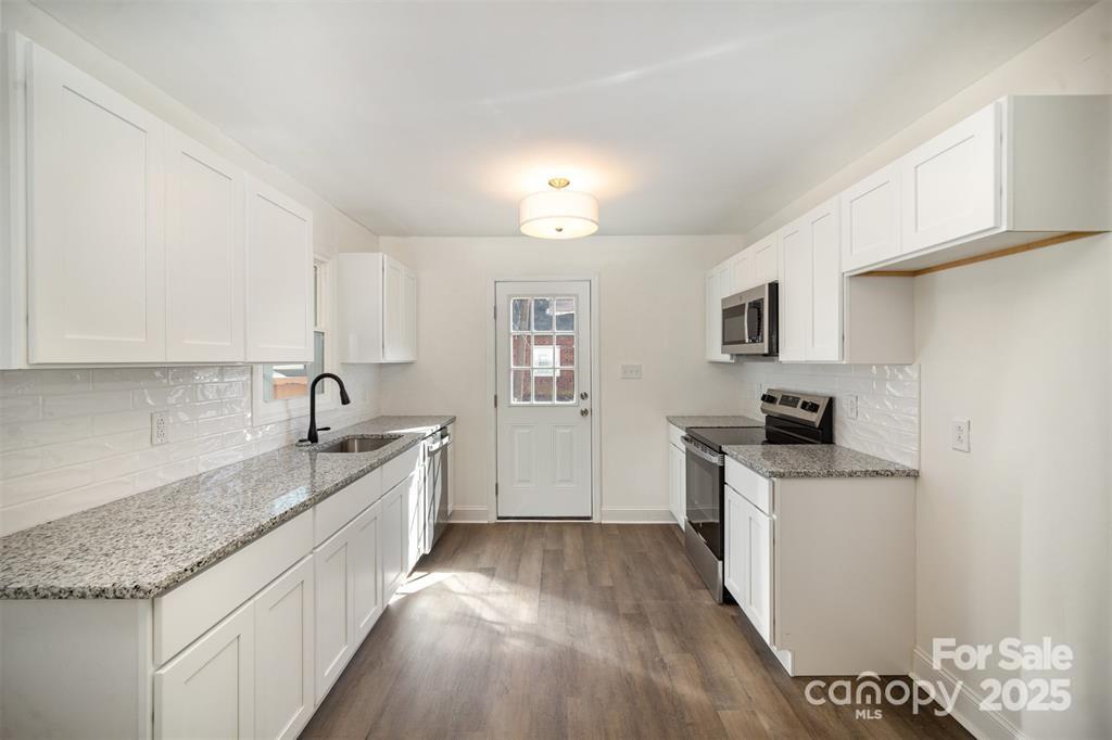 523 Hickory Nut Lane