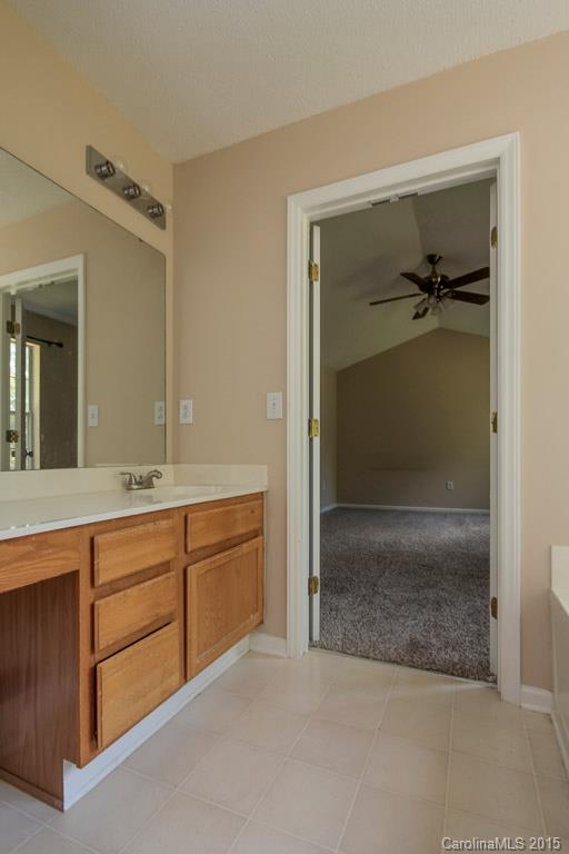 Harris Pointe - Residential