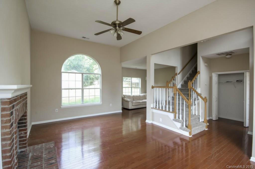 Harris Pointe - Residential