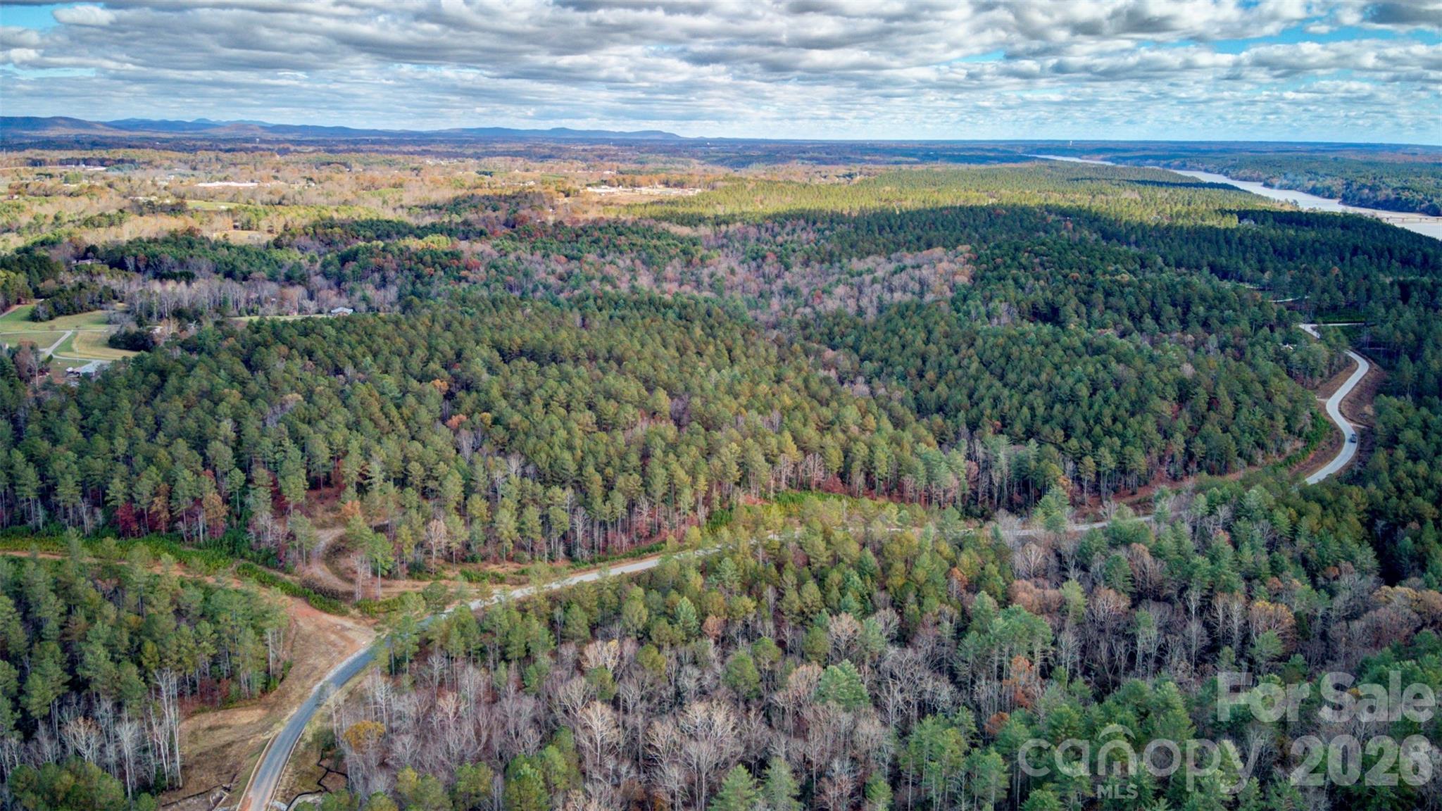 The Waterfront Club - Land