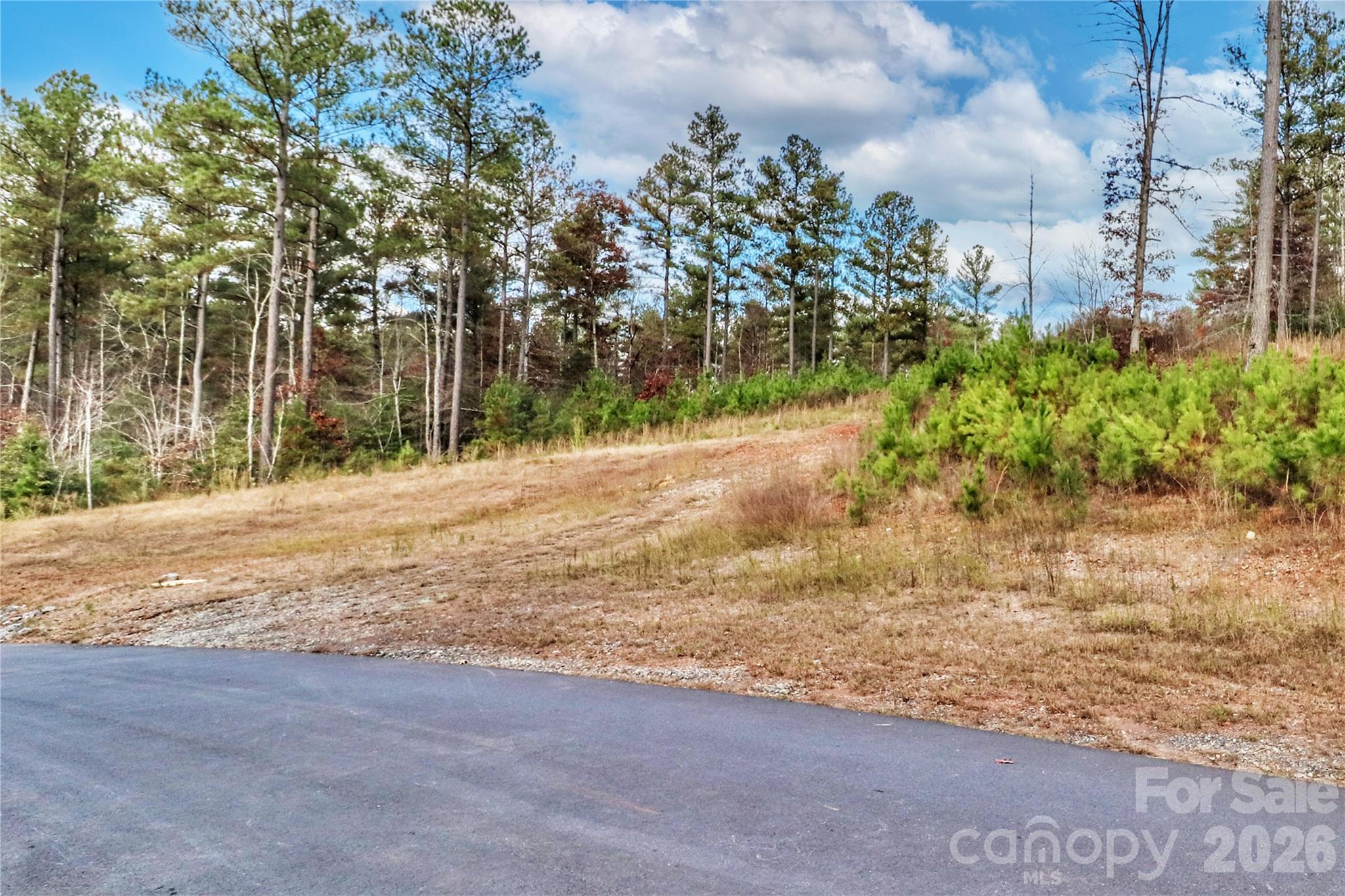 The Waterfront Club - Land