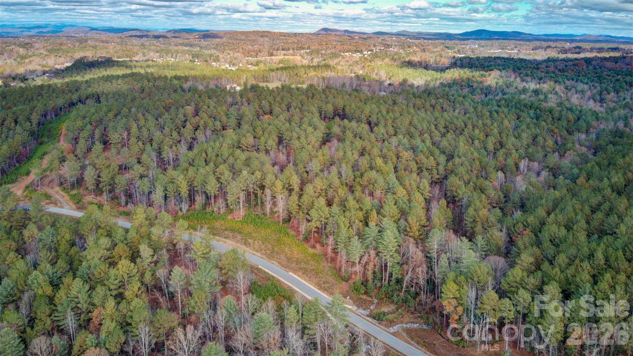 The Waterfront Club - Land