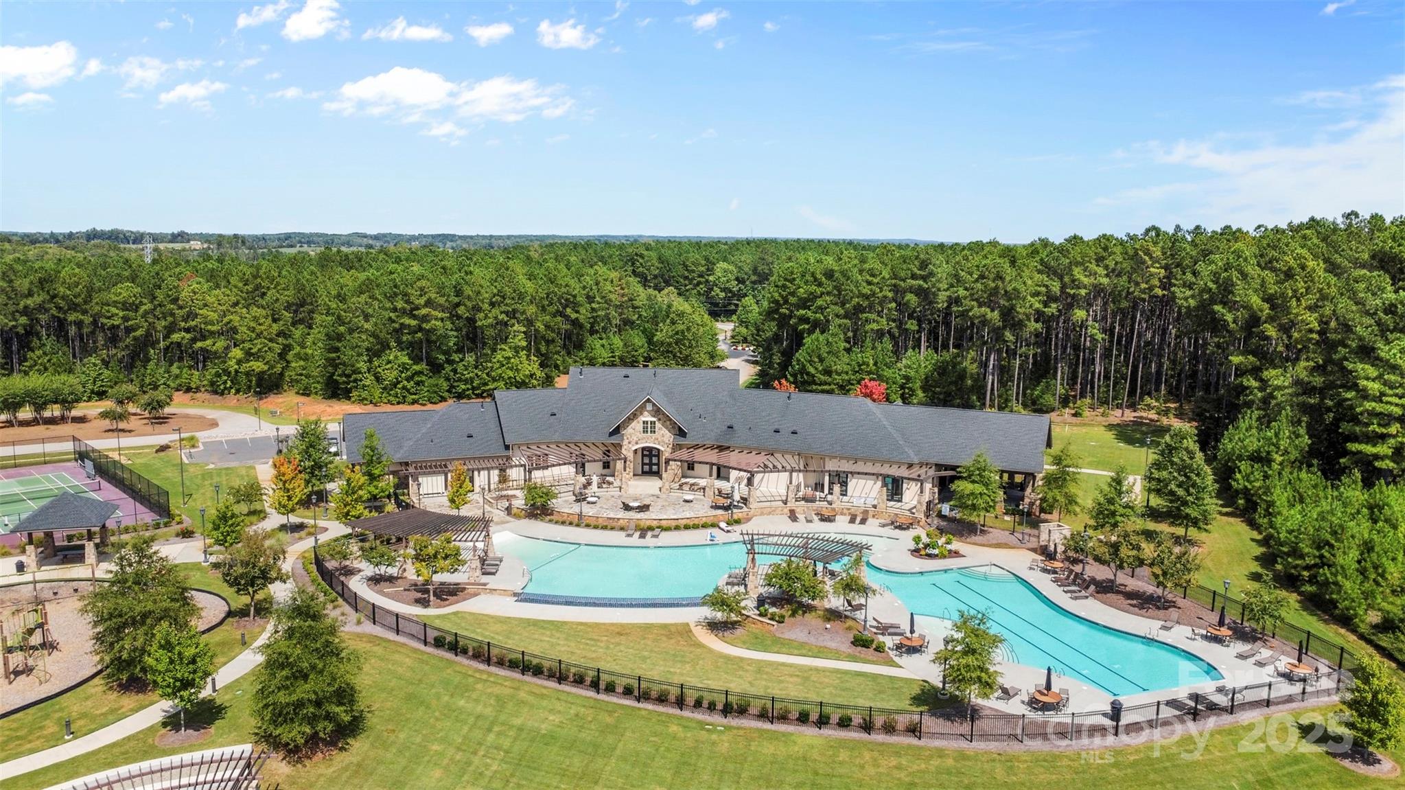 Riverchase Estates - Residential