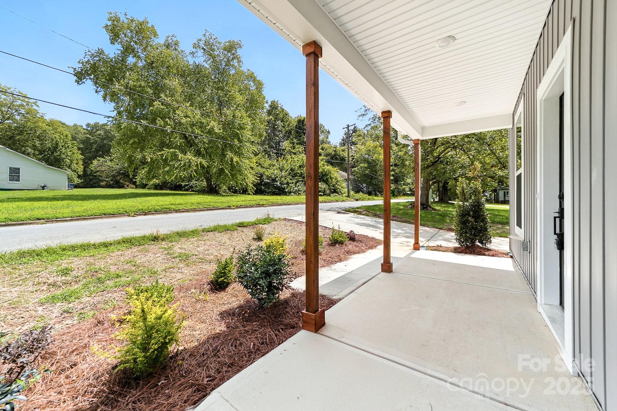 1008 Wilmouth Street