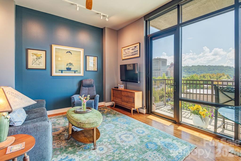 60 N Market Street 702