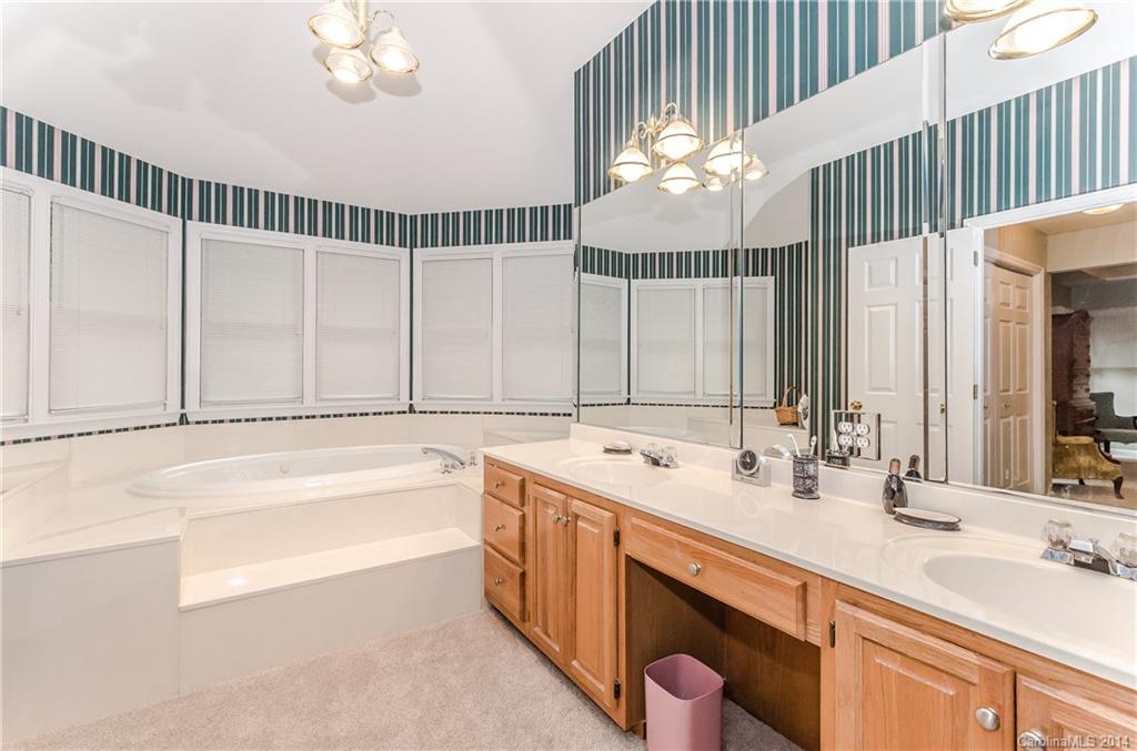 Tega Cay - Residential