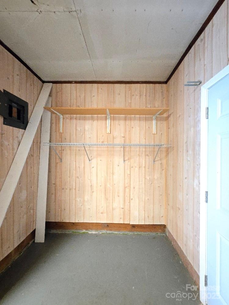 Fern Forest - Residential Lease