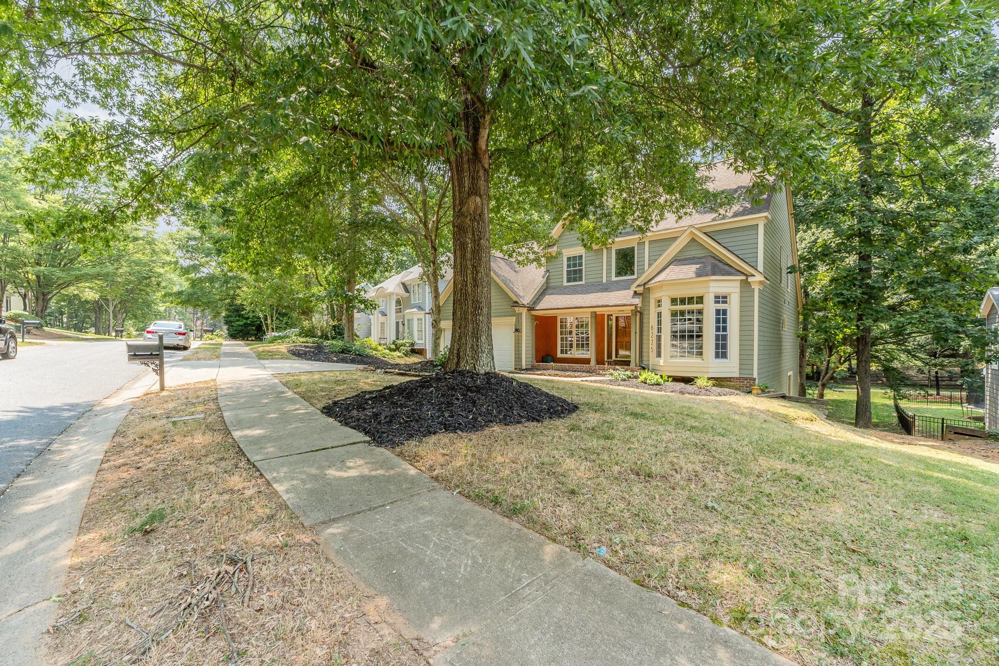 6225 Ash Cove Lane