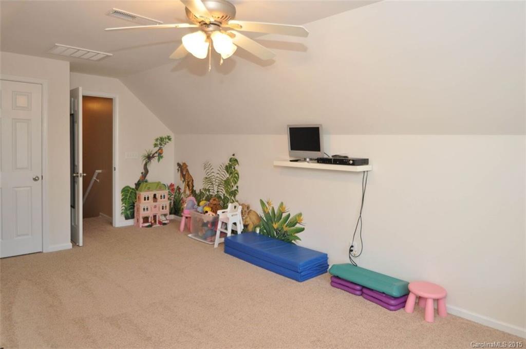 Fieldstone Farm - Residential