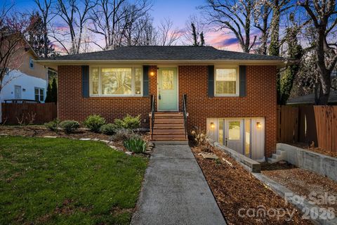 1733 Clairmont Drive Hendersonville NC 28791