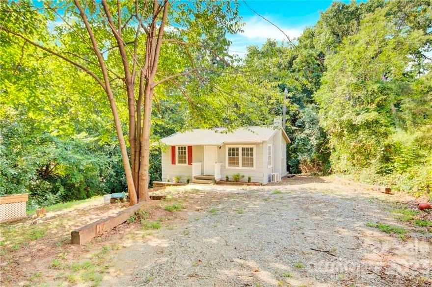 This charming 2-bedroom, 1-bathroom home is located in the heart of the Westside neighborhood of Charlotte. The home features recently updated living room and a kitchen with stainless steel appliances. The bedrooms are both a good size, and the bathroom has been updated. The home also has a backyard, perfect for entertaining or relaxing on a warm summer day. The home is located close to schools, shopping, and restaurants, and it's just a short drive to downtown Charlotte.

Don't miss out on this charming home in the heart of the Westside neighborhood!

Please see Residential Property Disclosure regarding foundation.