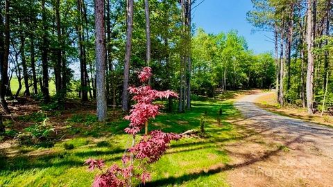 137 Whispering Pines Lane Mooresboro NC 28114