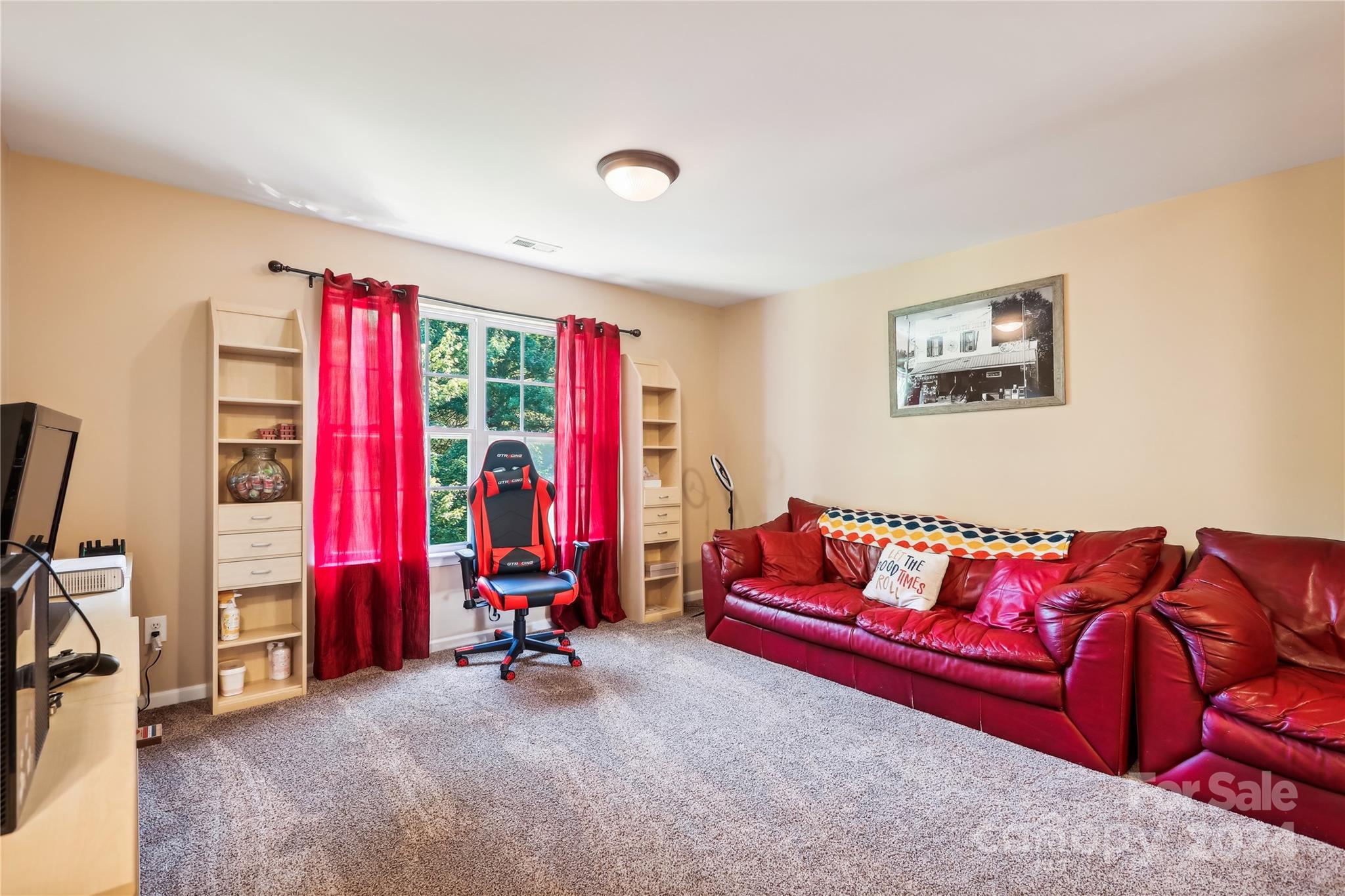 Mill Creek Falls - Residential