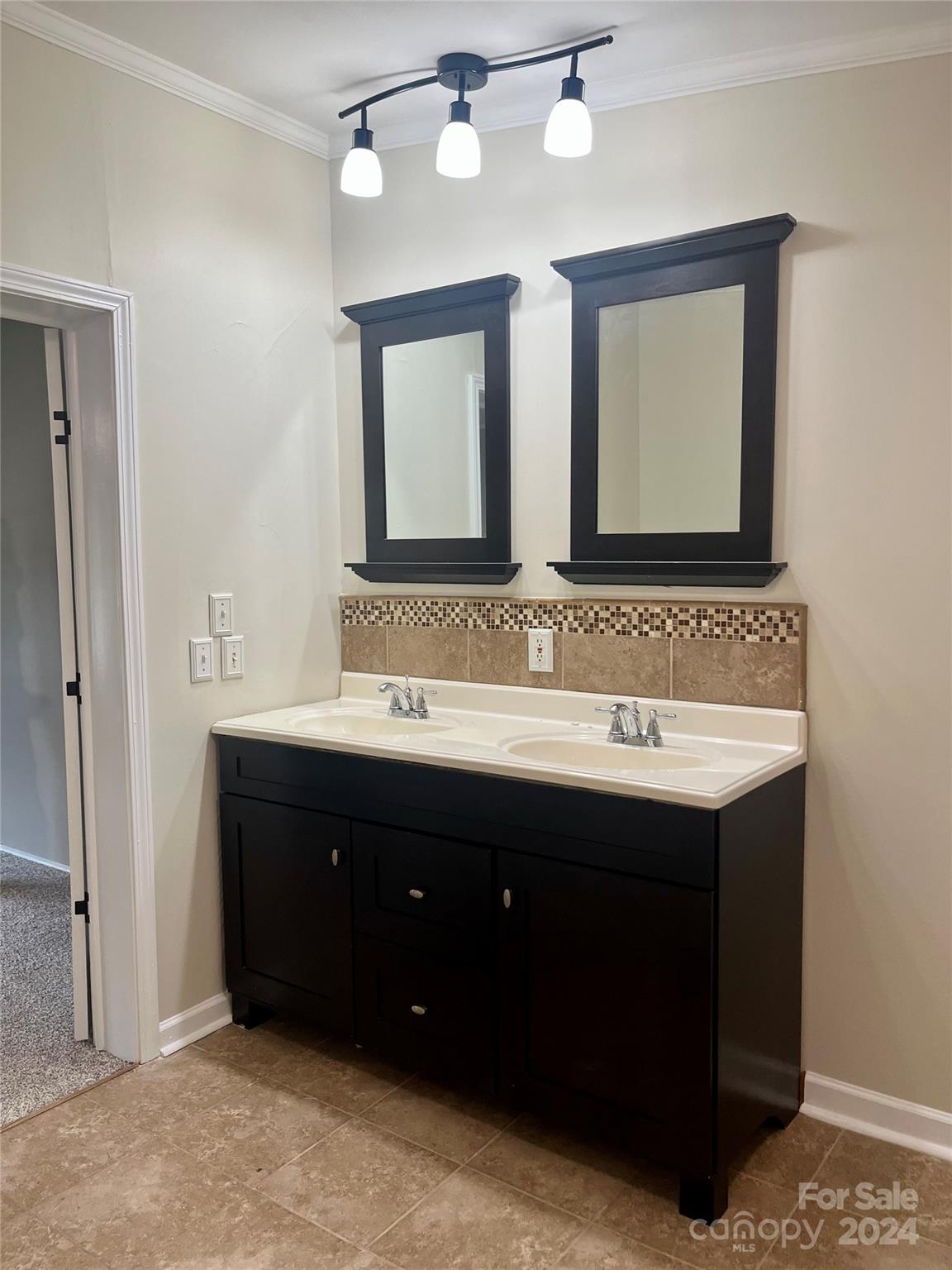 Central Place - Residential