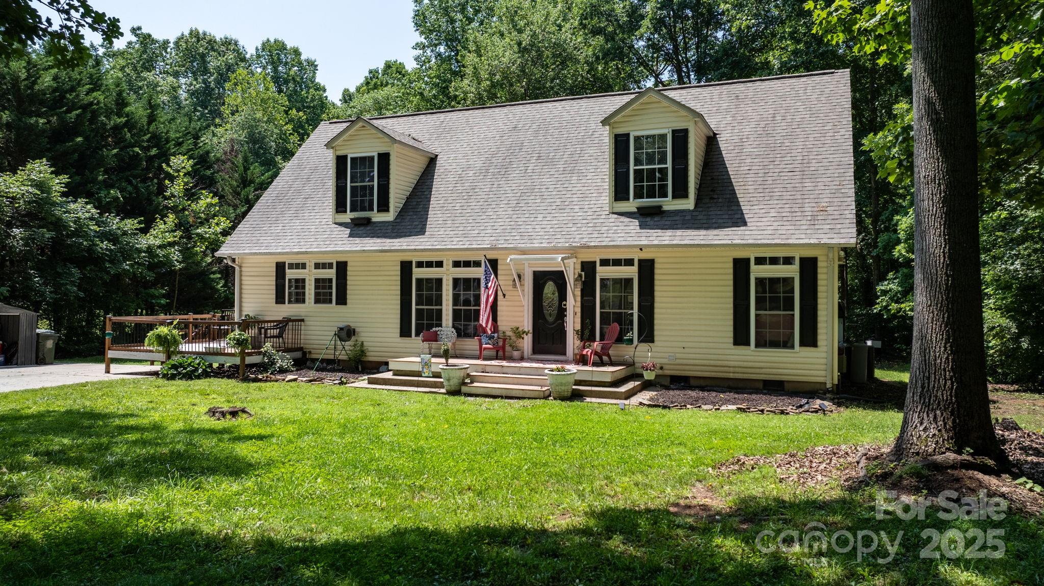 7648 Forest Oak Drive