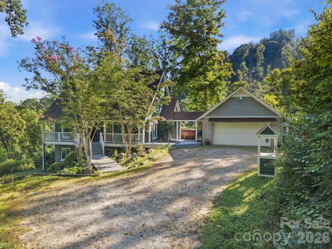 Photo of 270 Upper Herron Cove Road, Weaverville, NC 28787 (MLS # 4417274)