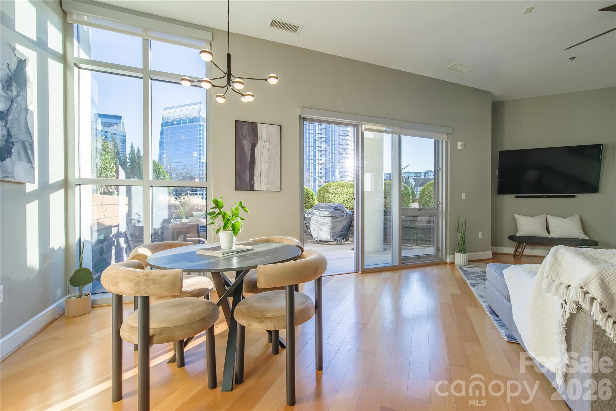 333 W Trade Street W 708