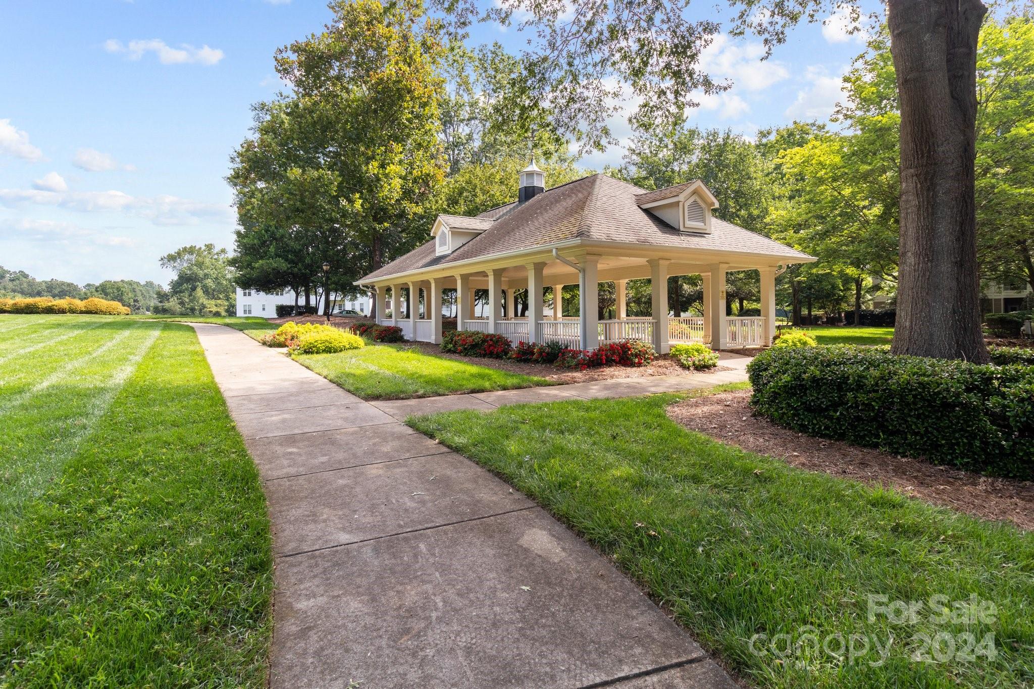 Oakhurst - Residential