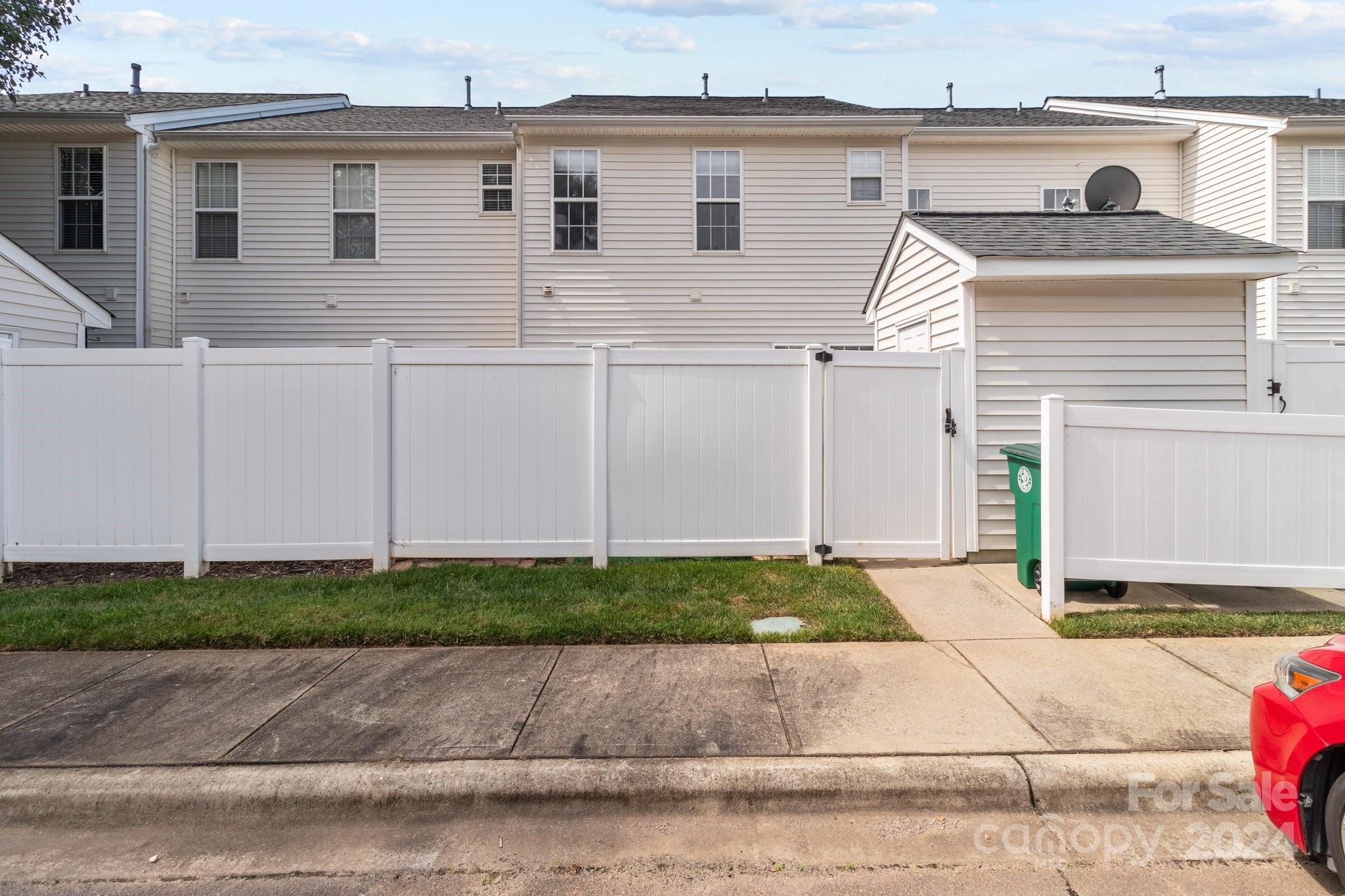 Oakhurst - Residential