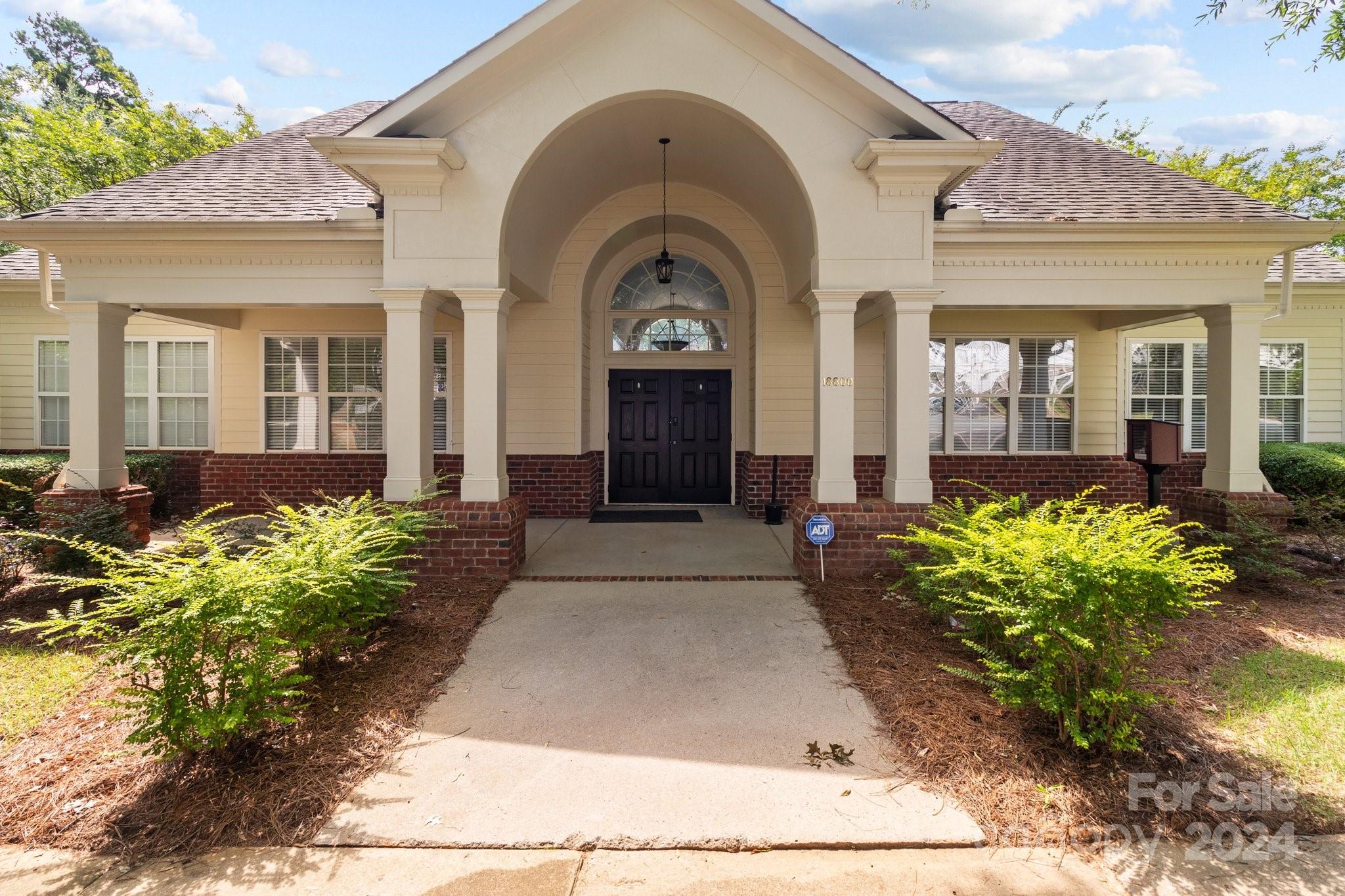 Oakhurst - Residential