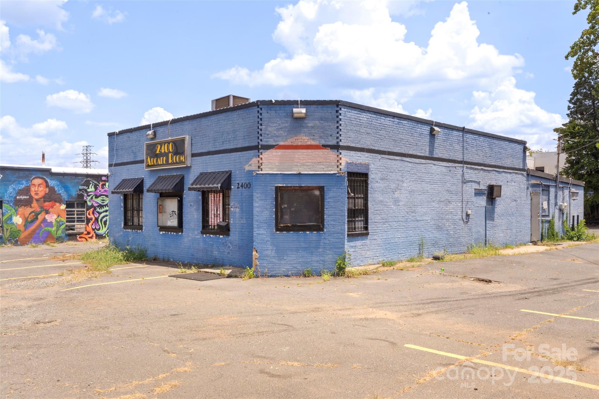 2400 N Tryon Street