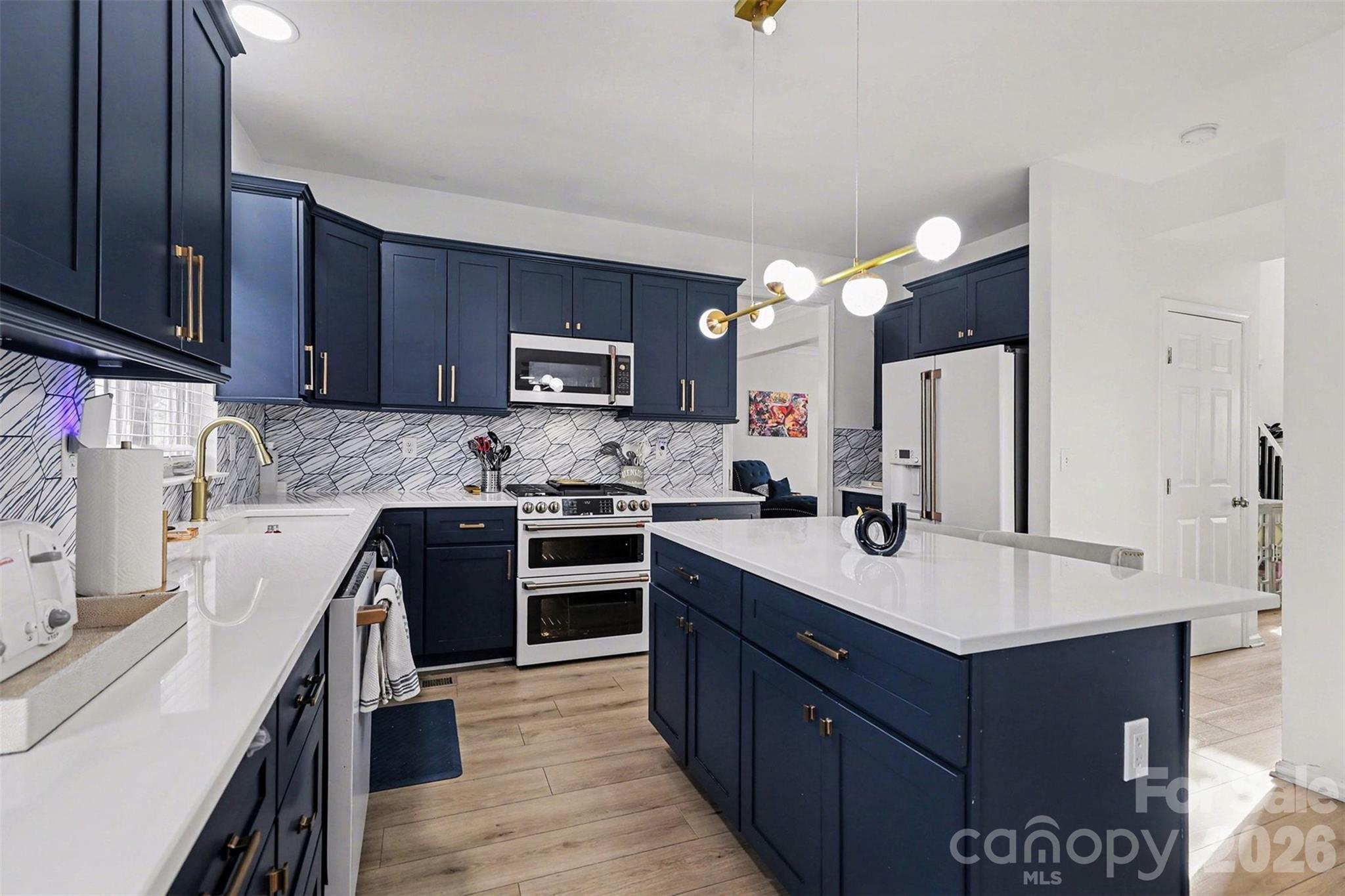 4132 Meadowview Hills Drive