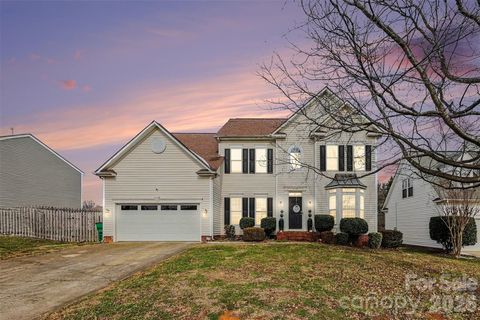 4132 Meadowview Hills Drive Charlotte NC 28269
