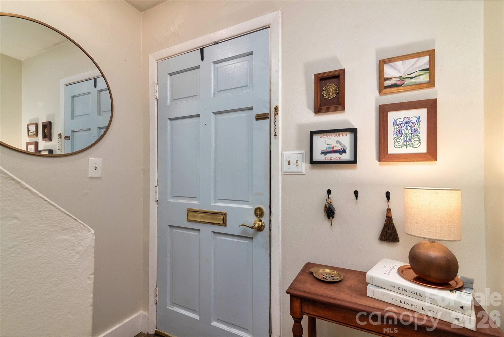 951 Hollywood Street C