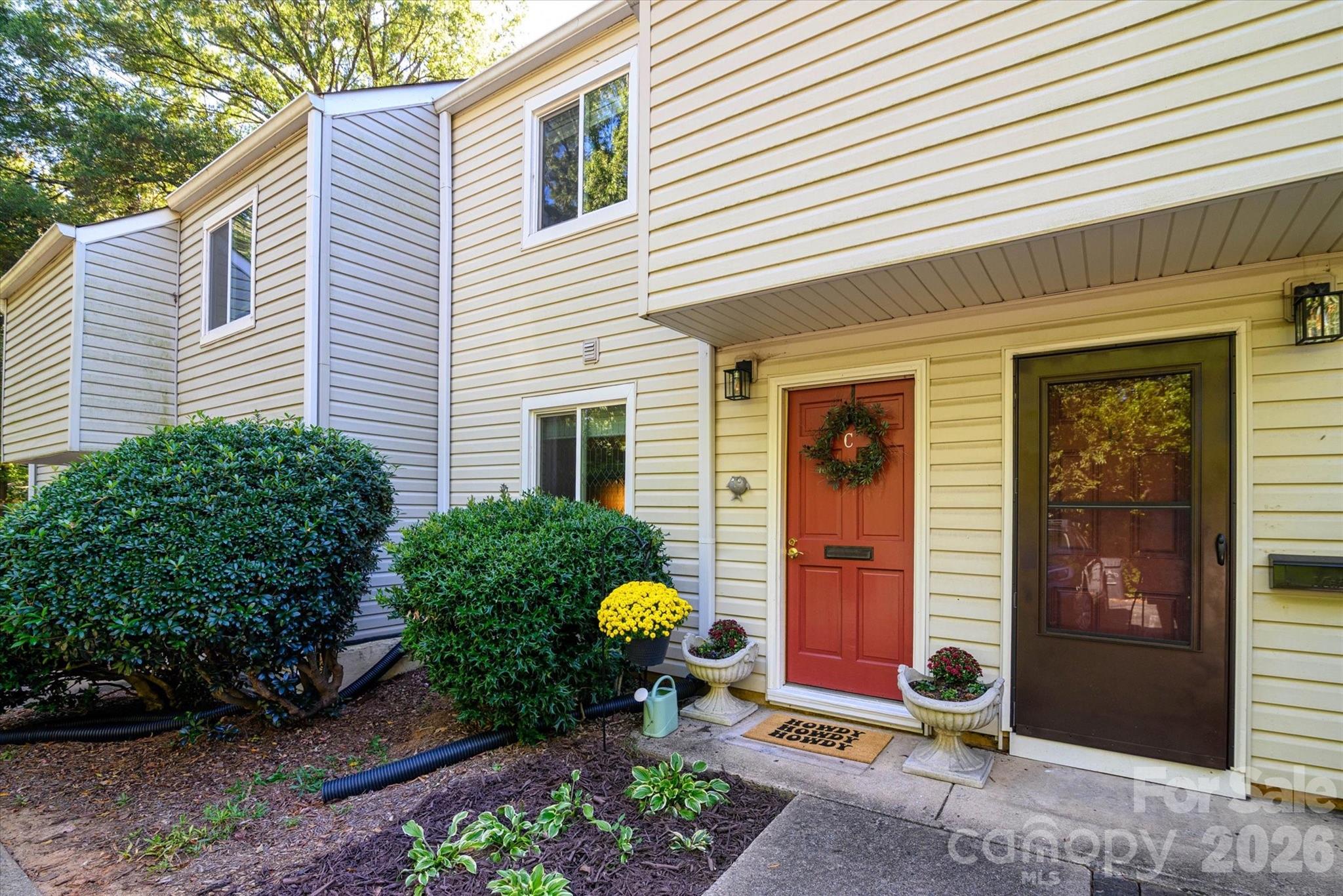 951 Hollywood Street C