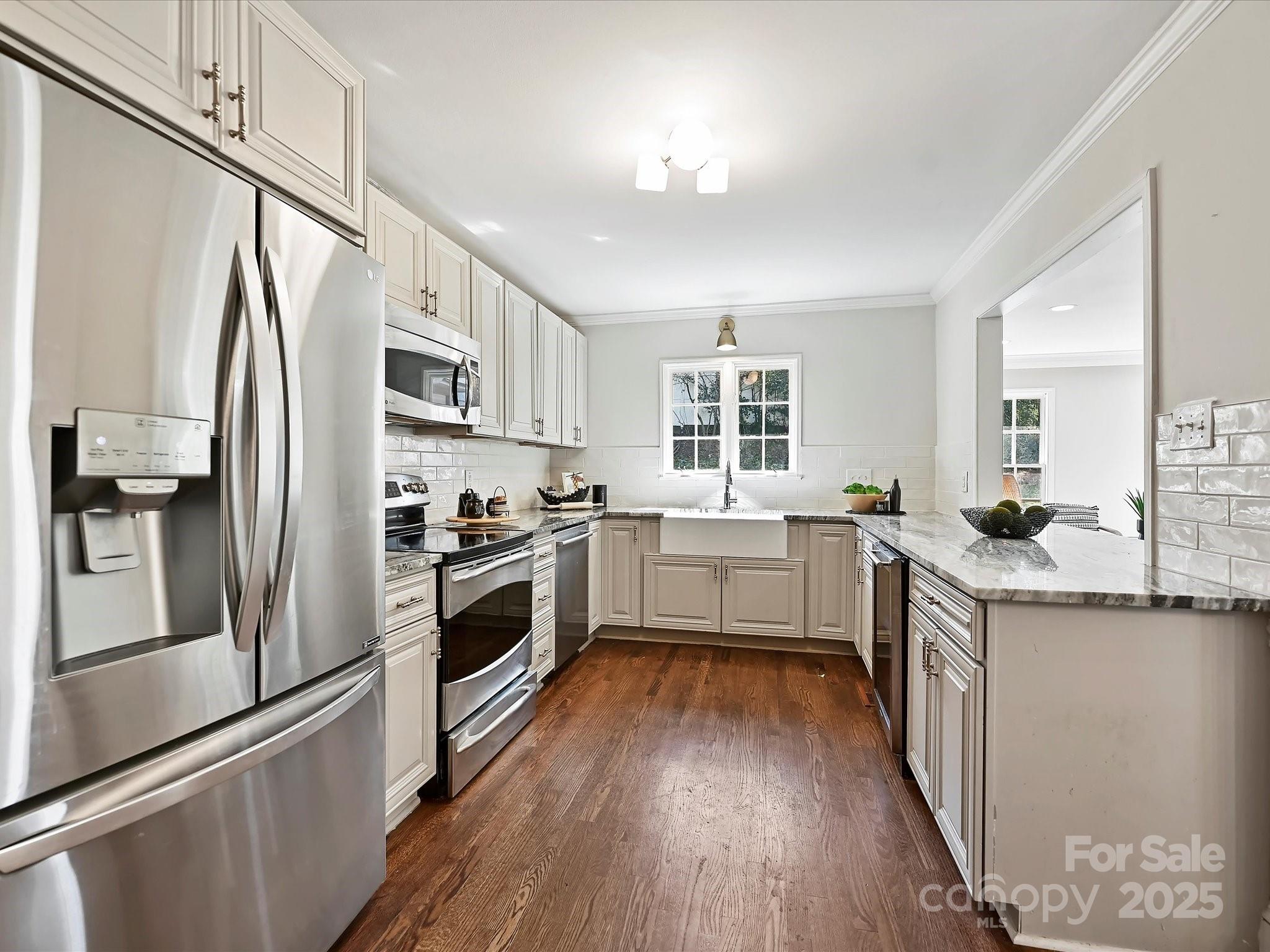 Barclay Downs - Residential