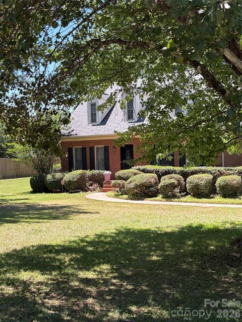 Photo of 402 S Providence Road #1, Waxhaw, NC 28173 (MLS # 4383311)