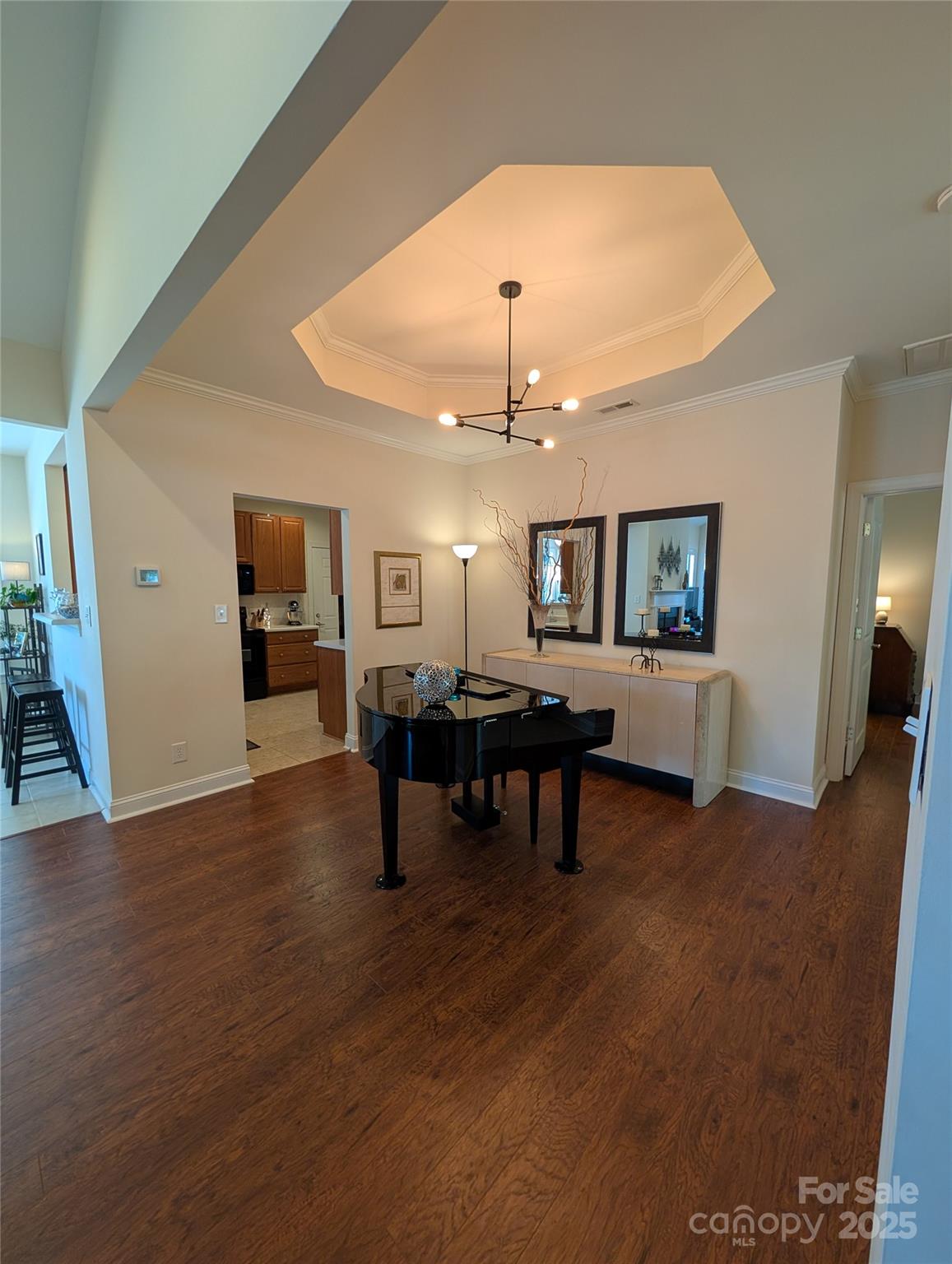 2741 Circa Drive