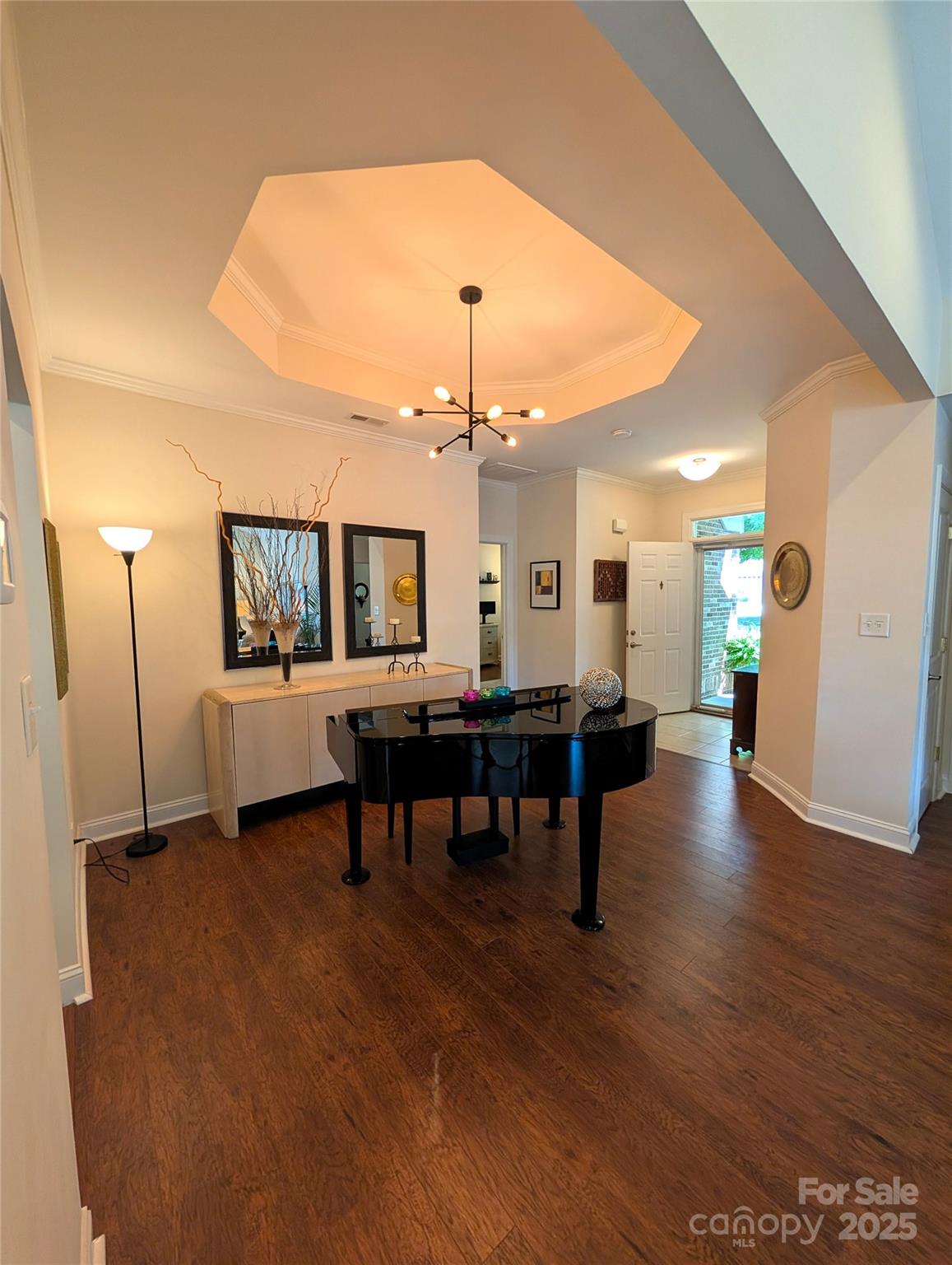 2741 Circa Drive