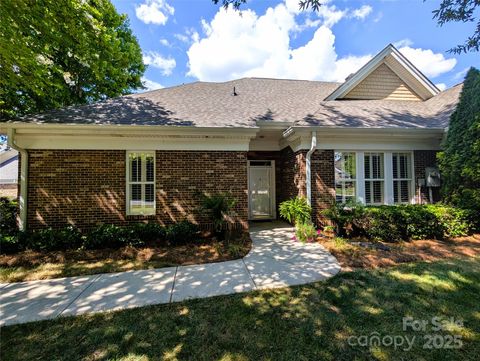 Photo of 2741 Circa Drive, Matthews, NC 28105 (MLS # 4307153)