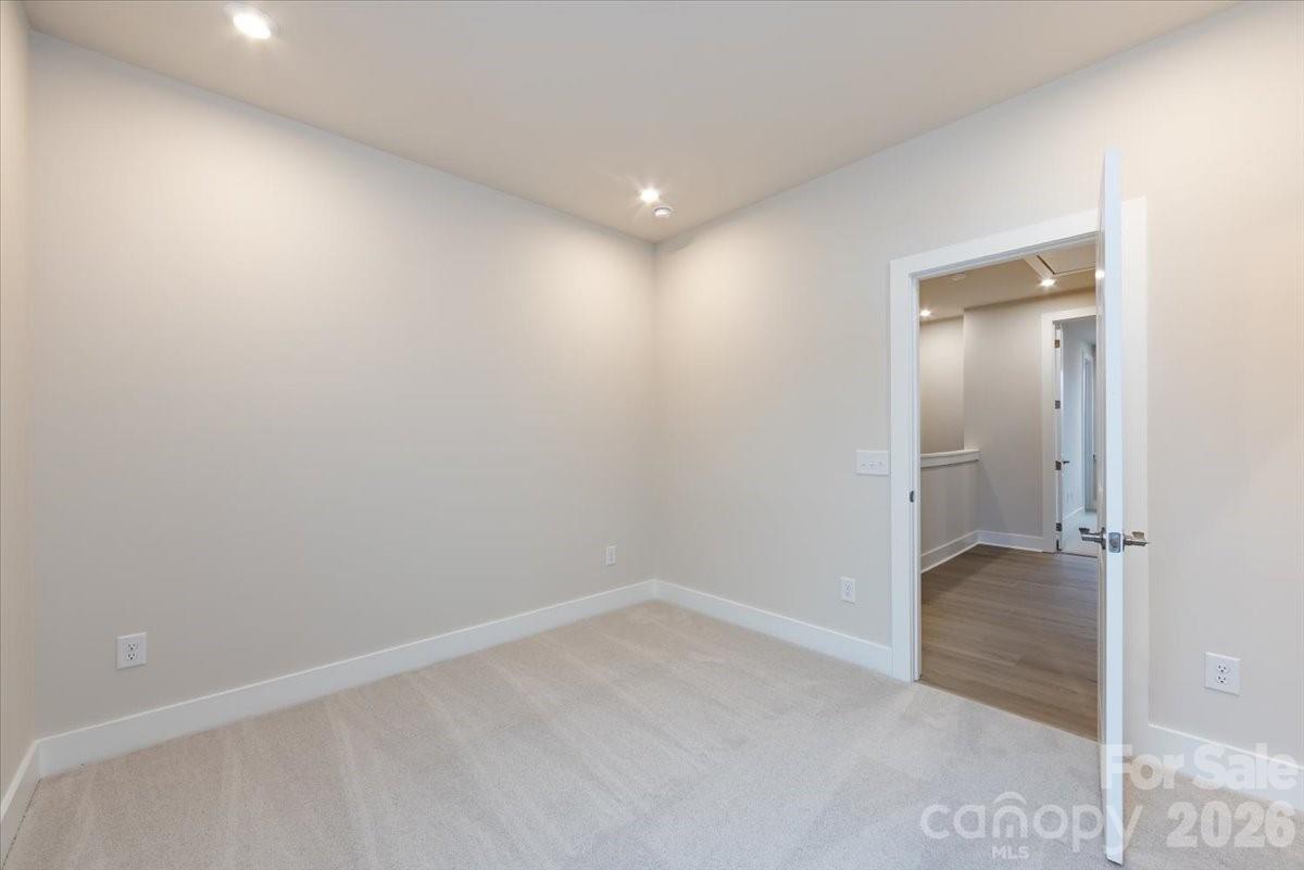 Context at Oakhurst - Residential