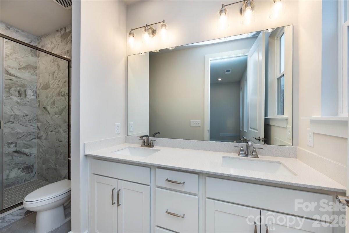 Context at Oakhurst - Residential