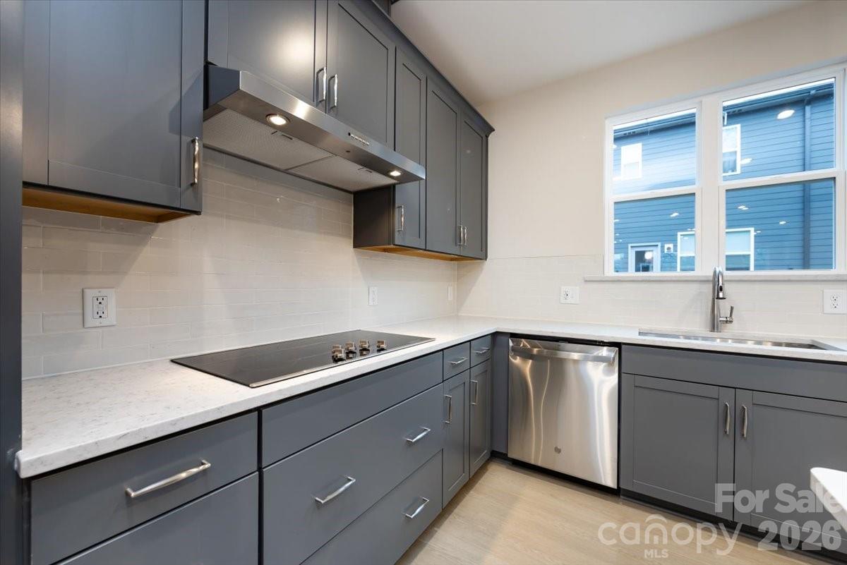 Context at Oakhurst - Residential