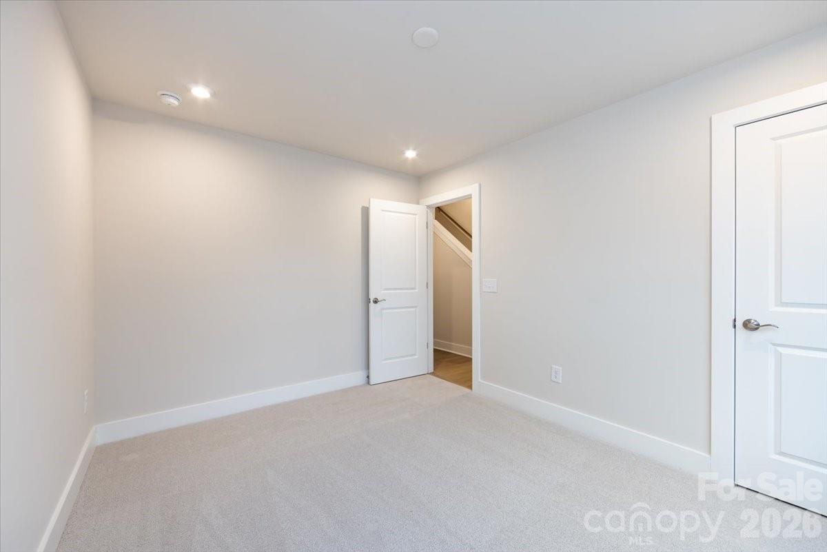 Context at Oakhurst - Residential