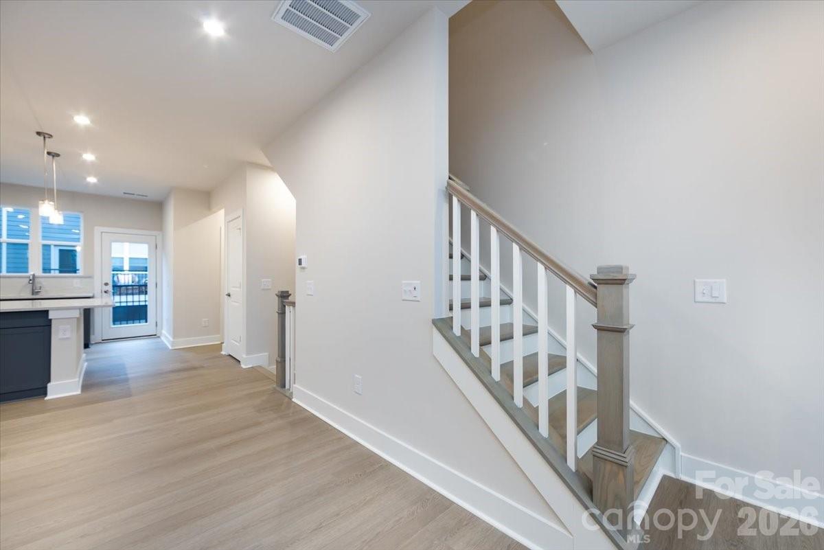 Context at Oakhurst - Residential