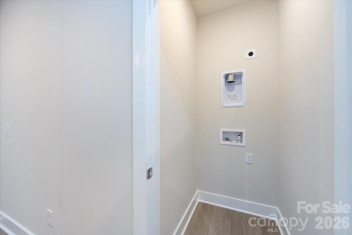 Context at Oakhurst - Residential