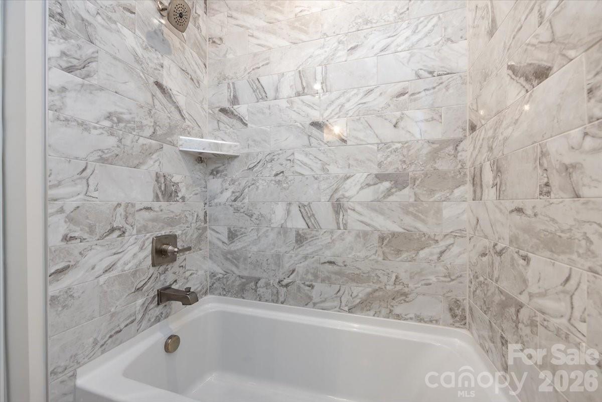 Context at Oakhurst - Residential