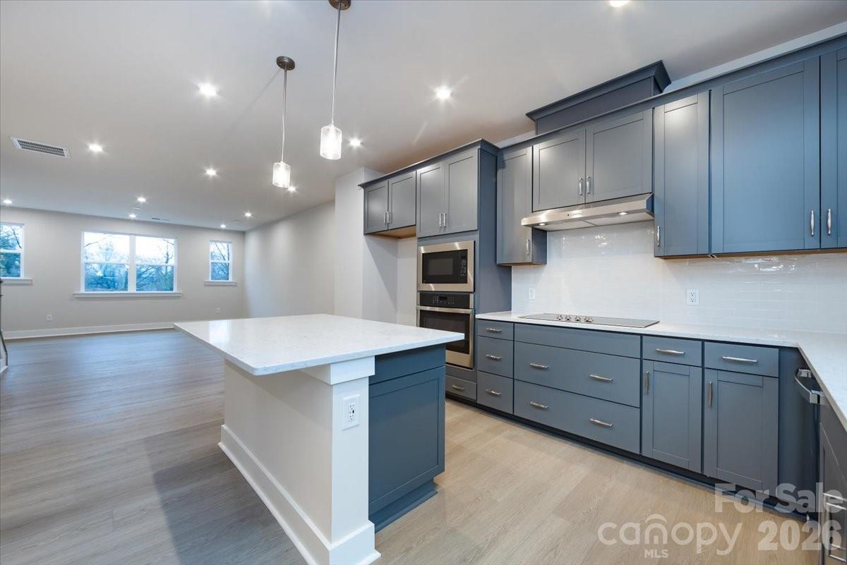 Context at Oakhurst - Residential