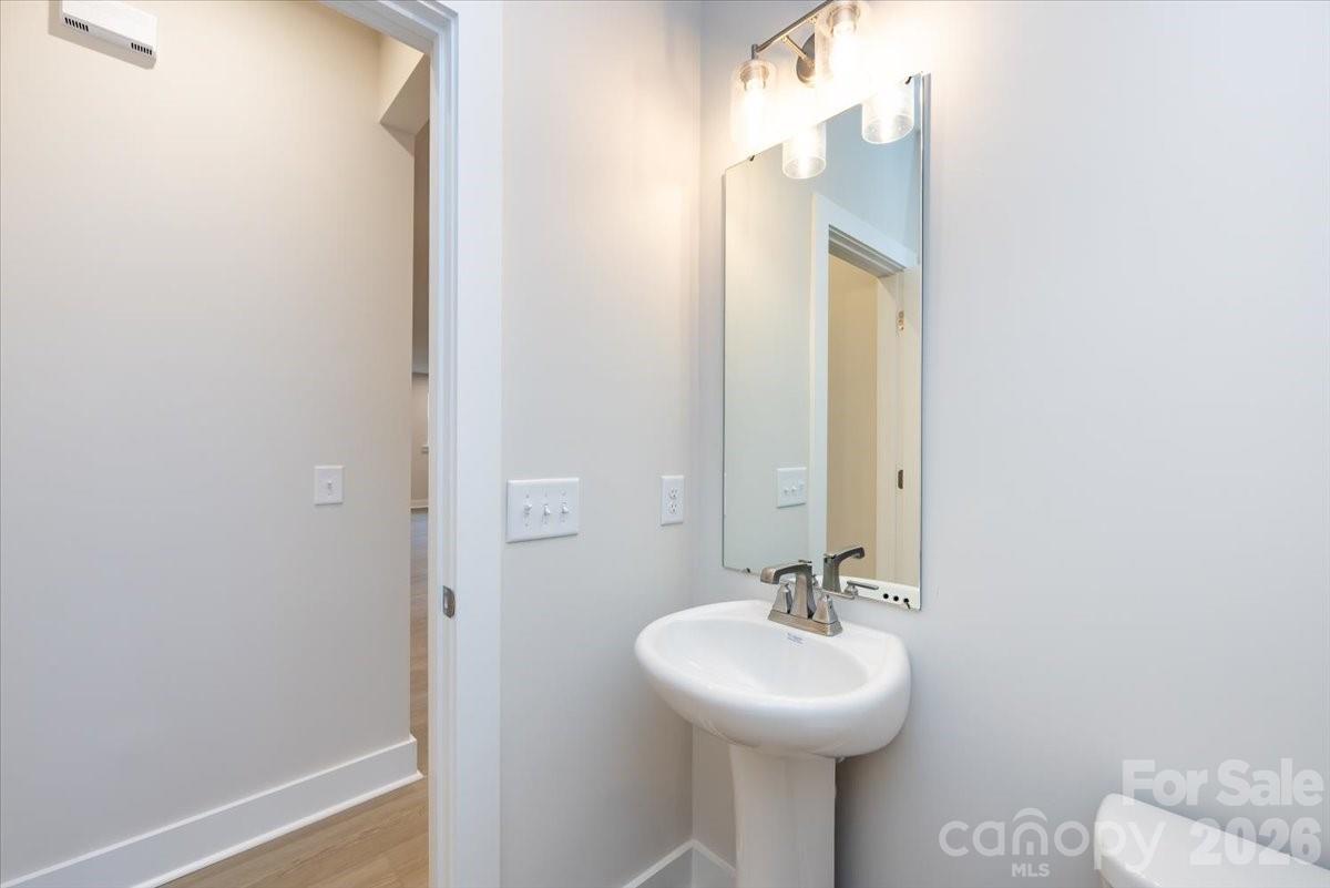 Context at Oakhurst - Residential