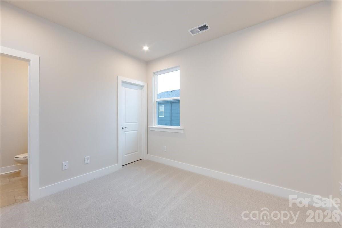 Context at Oakhurst - Residential