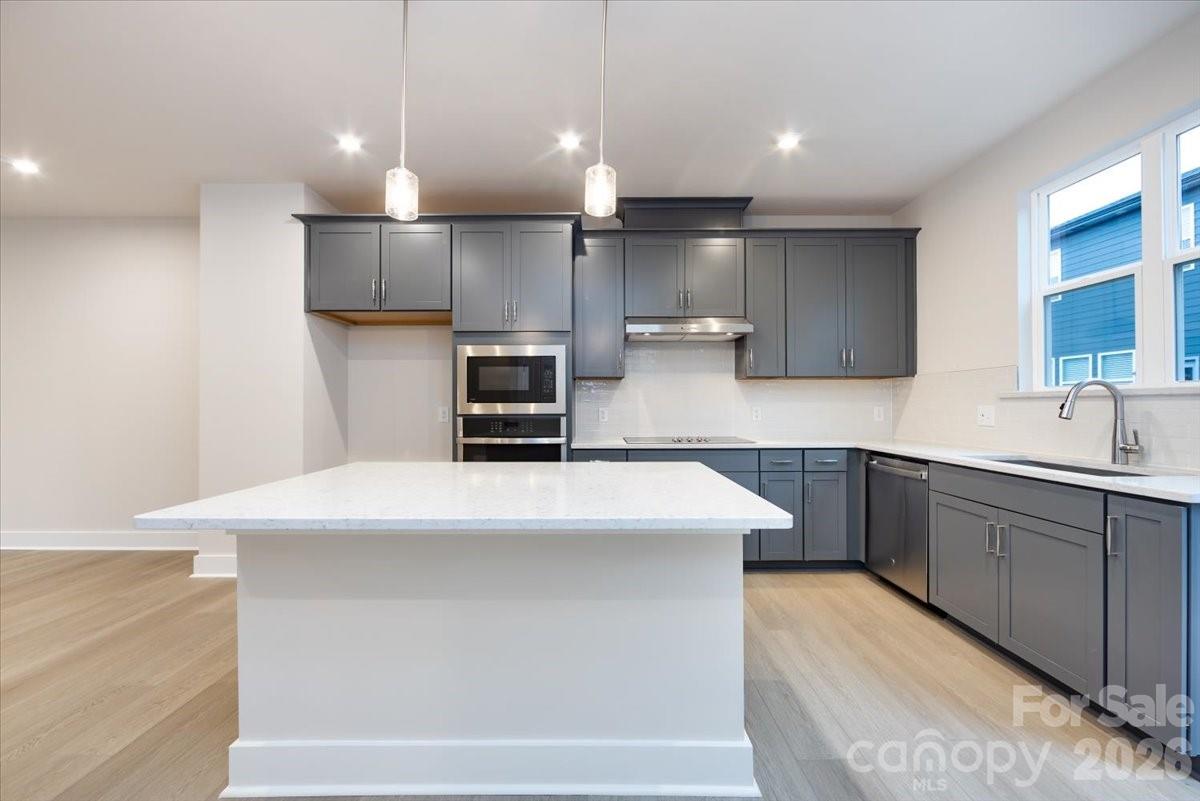 Context at Oakhurst - Residential