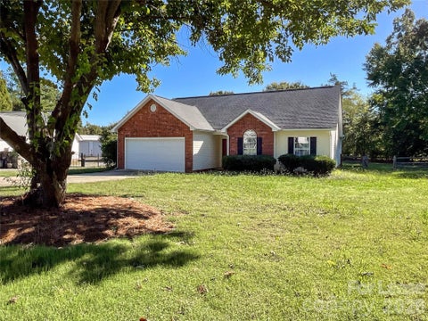 Photo of 1037 Ridgefield Circle, Indian Trail, NC 28079 (MLS # 4428801)