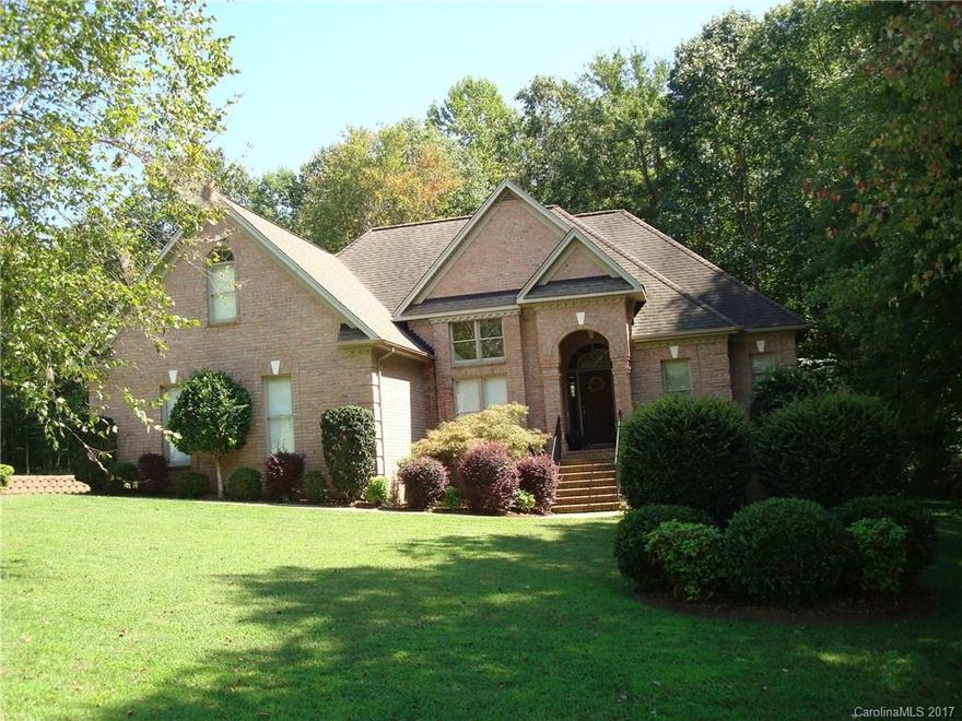 Nice brick home, ranch with bonus room upstairs. Kitchen has been updated with granite counter tops, stainless steel appliances. Crawl space concreted with good storage area. Pretty landscaped yard. Located on a dead end street. Has tankless water heater.