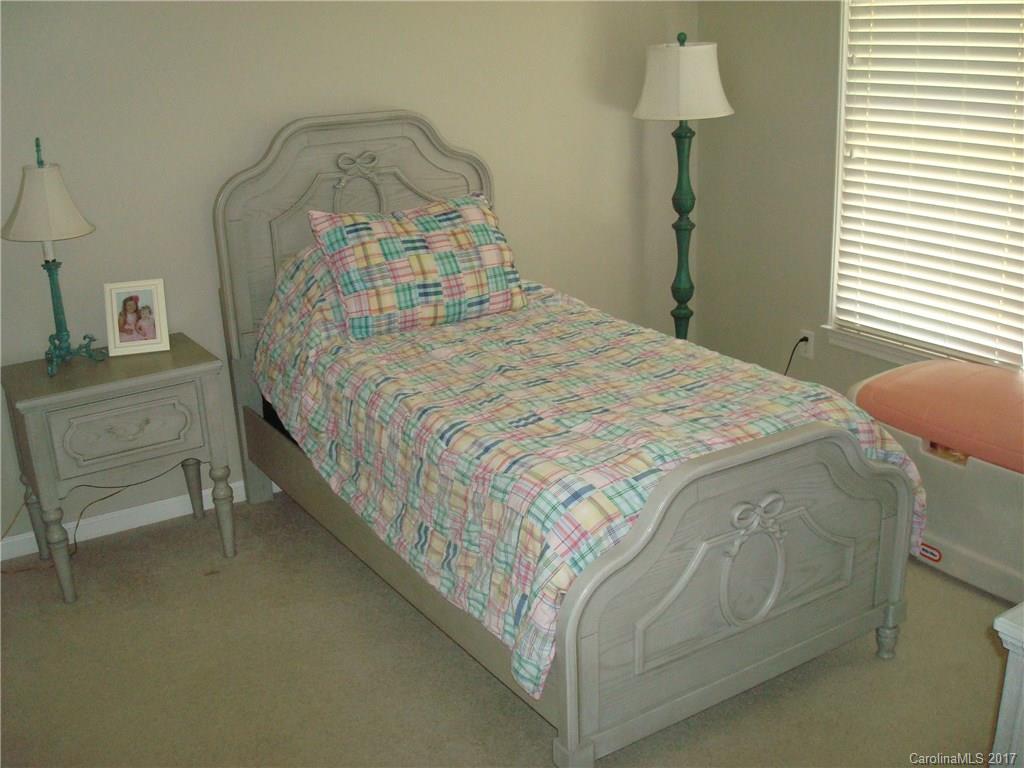 Laurel Ridge - Residential