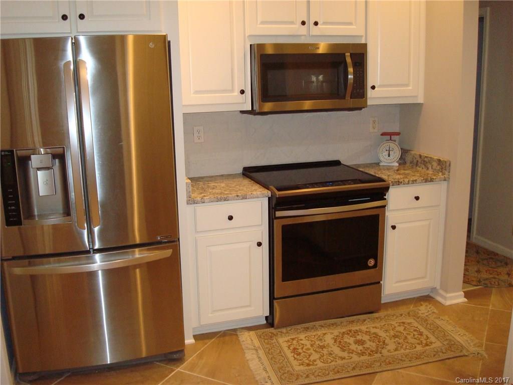 Laurel Ridge - Residential